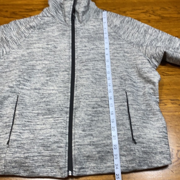 Lululemon Snuggle Up Jacket 12 Heathered Black Full Zip Close w/ Zipper Pockets - Picture 8 of 15